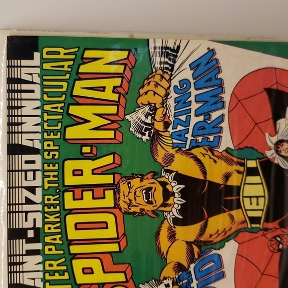 Comic Book Giant-Sized Annual 'Peter Parker, The Spectacular Spider-Man 19 - Picture 3 of 6